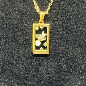 18K GOLD PLATED “THE WORLD” PENDANT NECKLACE